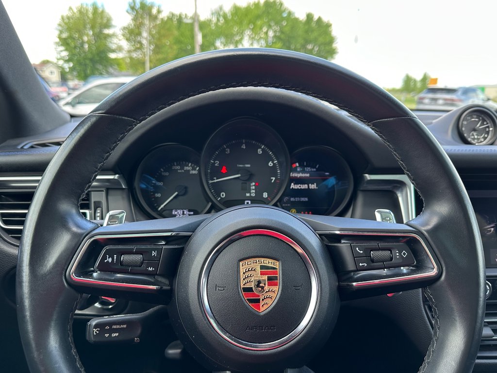Porsche Macan AWD CUIR TOIT PANORAMIQUE 2023 à St-Jean-Sur-Richelieu, Québec - 16 - w1024h768px
