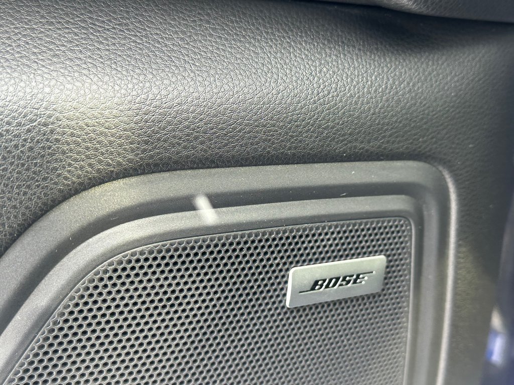 Porsche Macan AWD CUIR TOIT PANORAMIQUE 2023 à St-Jean-Sur-Richelieu, Québec - 21 - w1024h768px