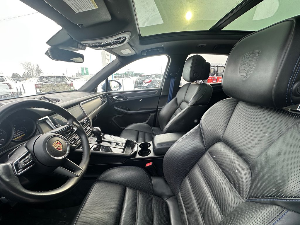 Porsche Macan AWD CUIR TOIT PANORAMIQUE 2023 à St-Jean-Sur-Richelieu, Québec - 16 - w1024h768px
