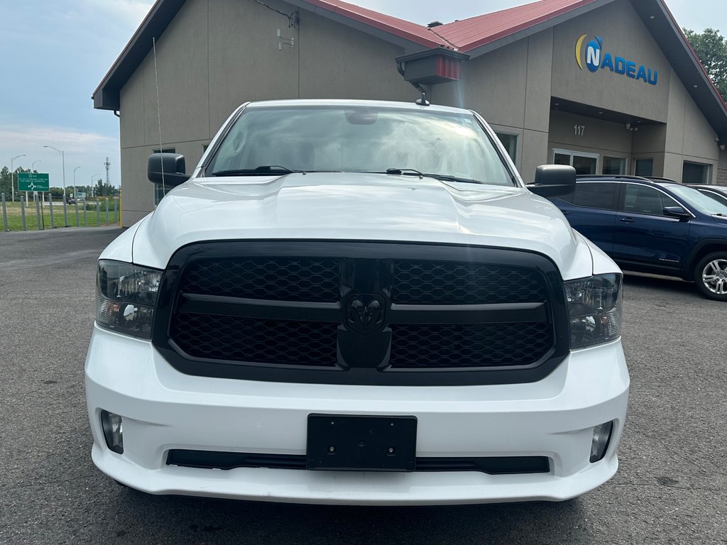 2023 Ram 1500 Classic Express CREW in St-Jean-Sur-Richelieu, Quebec - 9 - w1024h768px