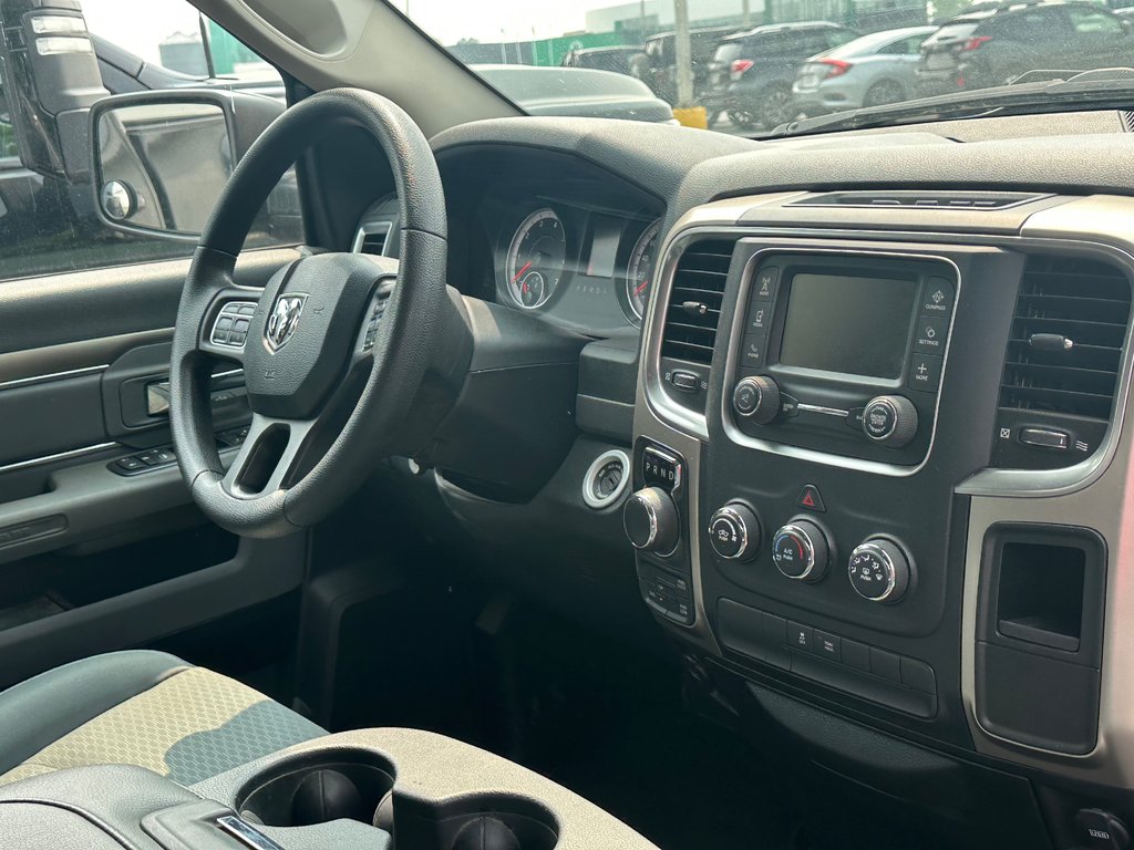 Ram 1500 SLT V8 4x4 SEULEMENT 086384 KM 2016 à St-Jean-Sur-Richelieu, Québec - 9 - w1024h768px