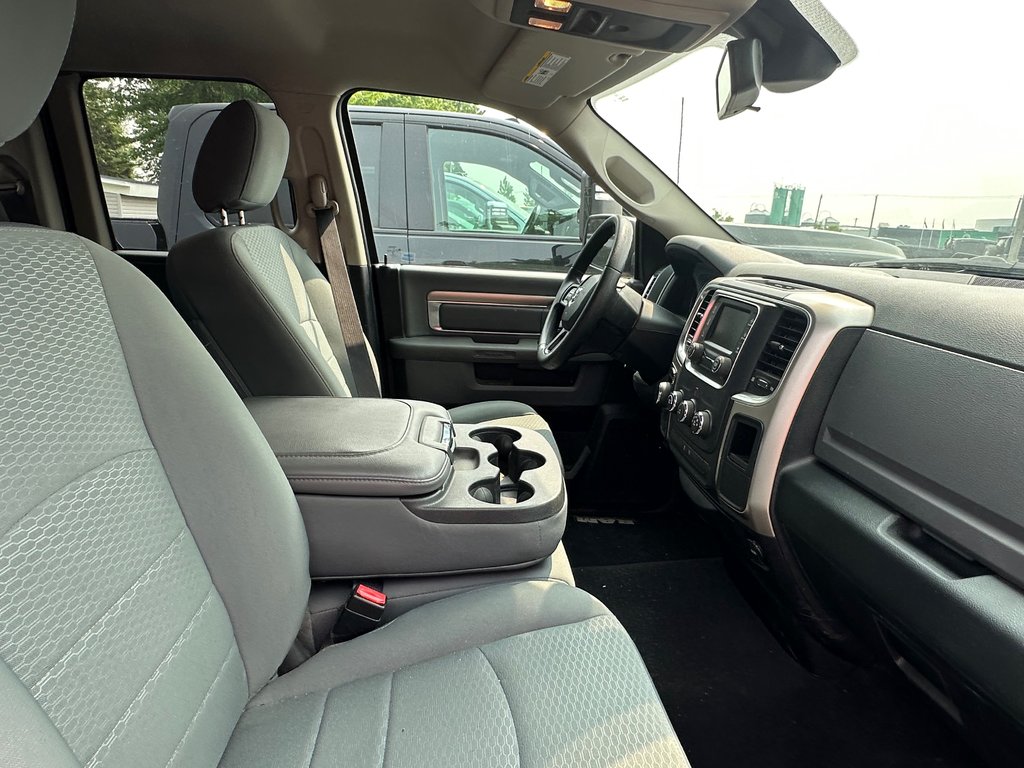 Ram 1500 SLT V8 4x4 SEULEMENT 086384 KM 2016 à St-Jean-Sur-Richelieu, Québec - 8 - w1024h768px