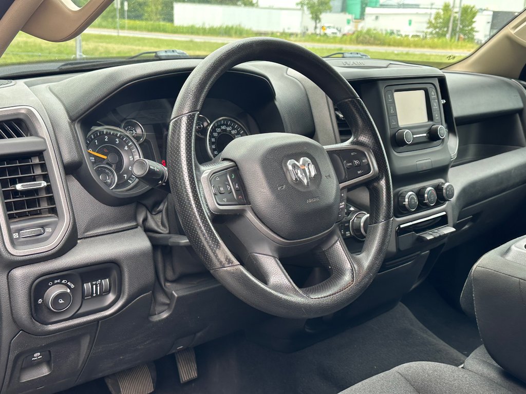 2019 Ram 1500 V8 5.7 HEMI SEULEMENT 095521 KM in St-Jean-Sur-Richelieu, Quebec - 3 - w1024h768px