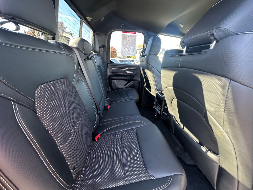 2020 Ram 1500 Sport 4X4 V8 CUIR NAVI SEULEMENT 068906 KM in St-Jean-Sur-Richelieu, Quebec - 14 - w1024h768px