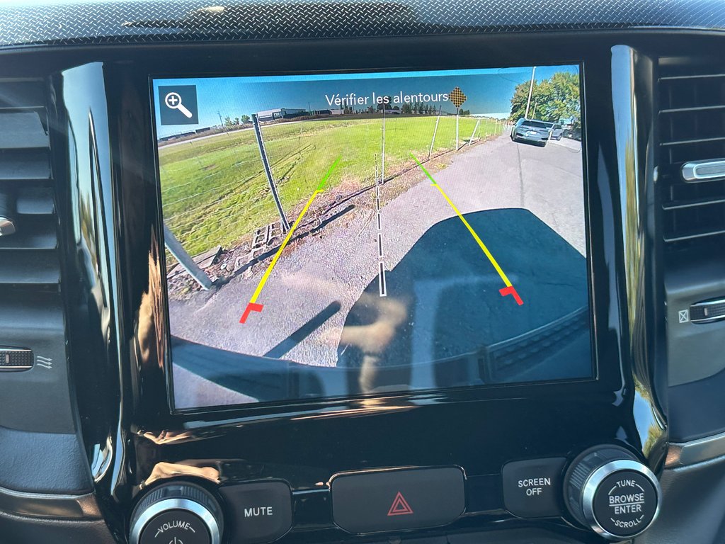 2020 Ram 1500 Sport 4X4 V8 CUIR NAVI SEULEMENT 068906 KM in St-Jean-Sur-Richelieu, Quebec - 26 - w1024h768px