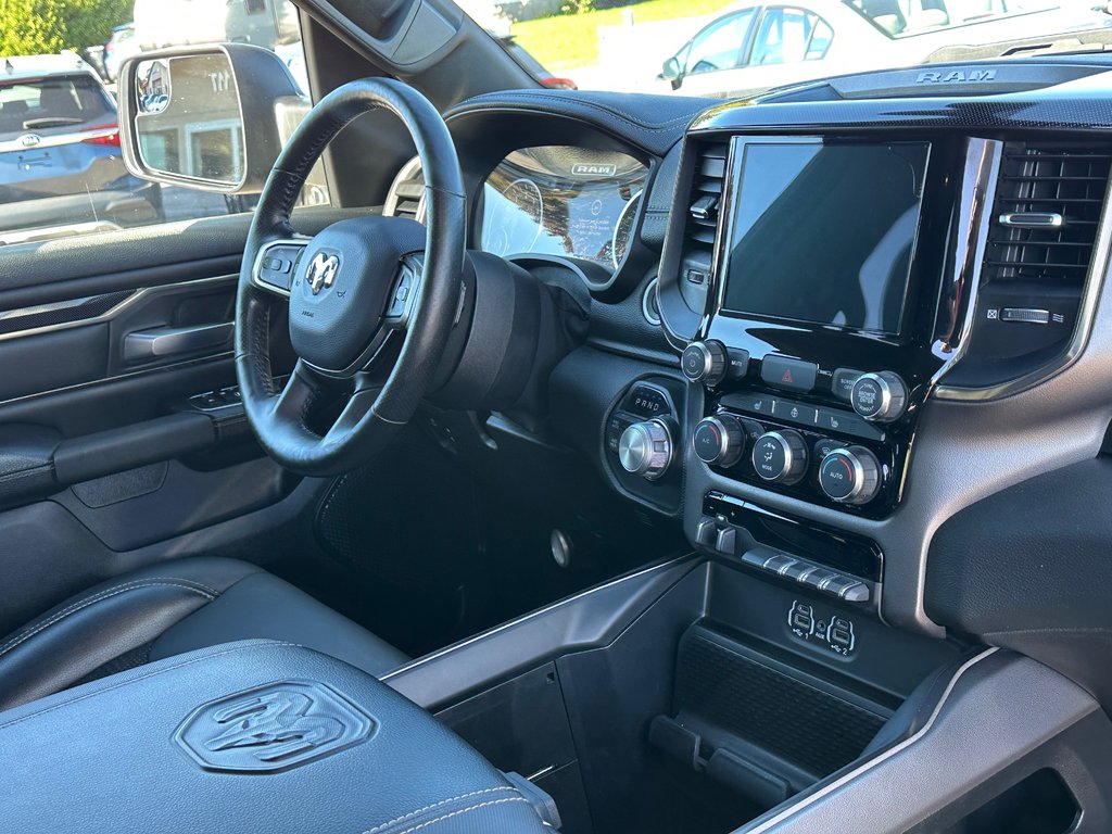 2020 Ram 1500 Sport 4X4 V8 CUIR NAVI SEULEMENT 068906 KM in St-Jean-Sur-Richelieu, Quebec - 3 - w1024h768px