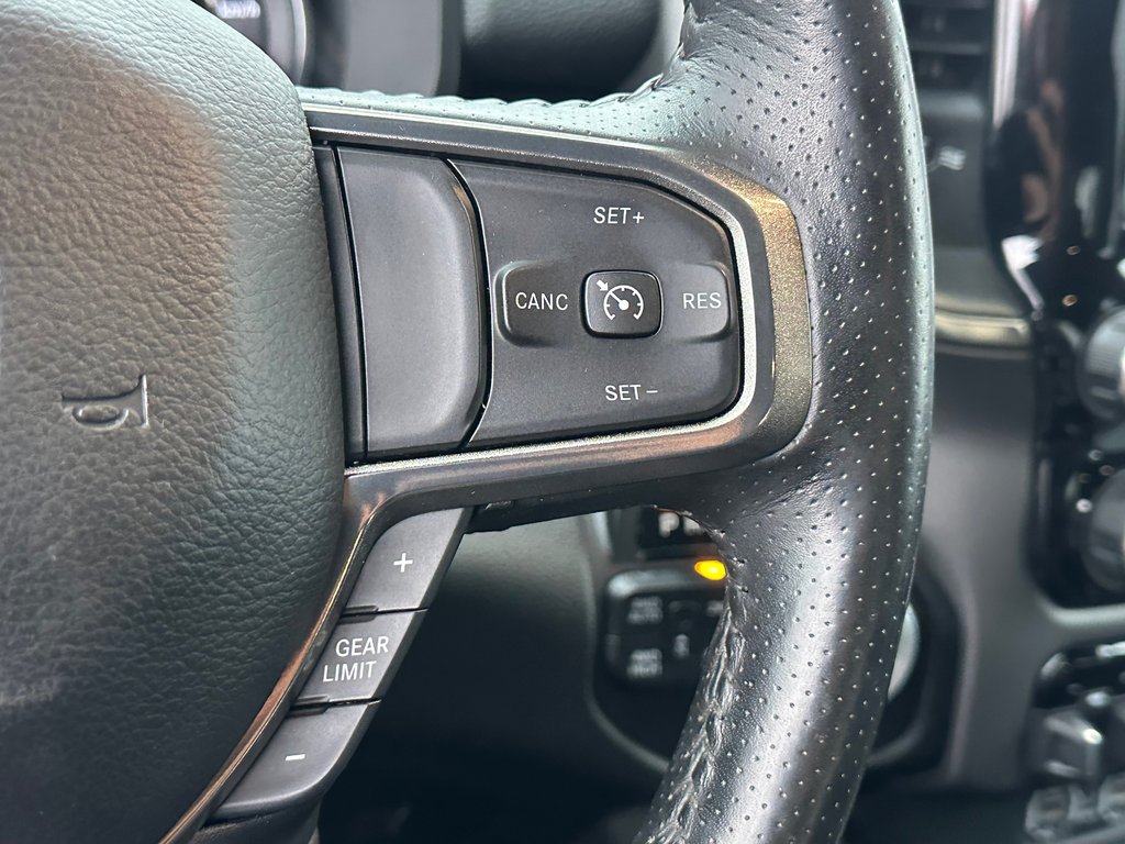 2020 Ram 1500 Sport 4X4 V8 CUIR NAVI SEULEMENT 068906 KM in St-Jean-Sur-Richelieu, Quebec - 23 - w1024h768px