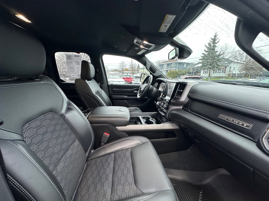 2020 Ram 1500 Sport 4X4 V8 CUIR NAVI SEULEMENT 068906 KM in St-Jean-Sur-Richelieu, Quebec - 12 - w1024h768px