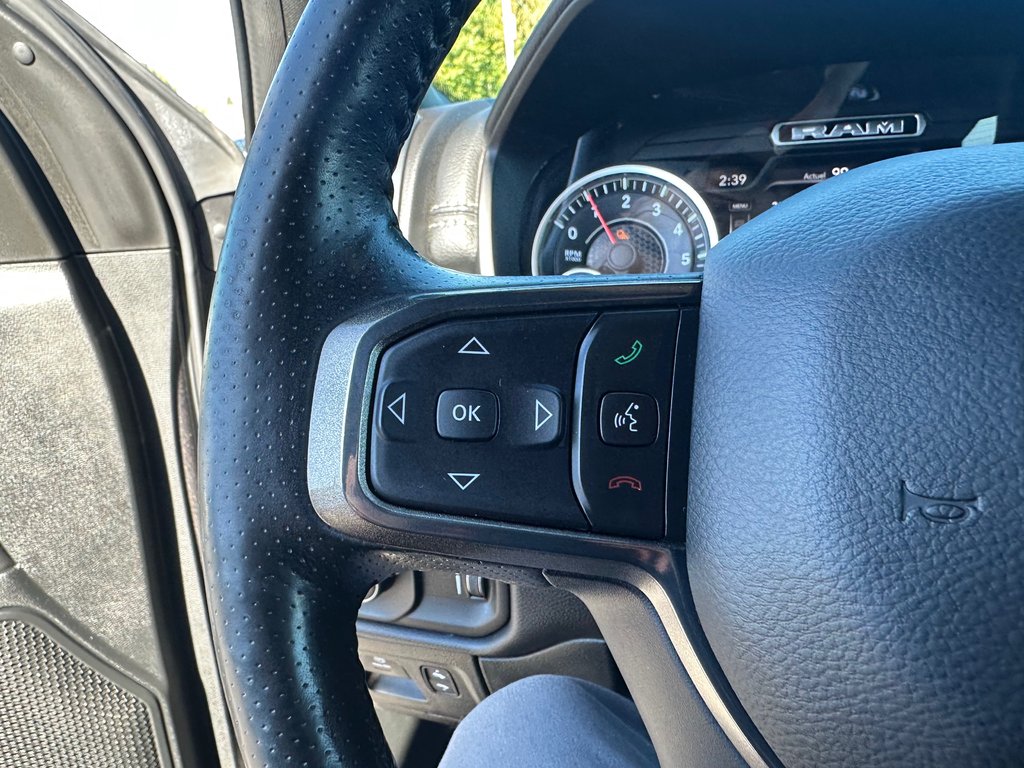 2020 Ram 1500 Sport 4X4 V8 CUIR NAVI SEULEMENT 068906 KM in St-Jean-Sur-Richelieu, Quebec - 23 - w1024h768px
