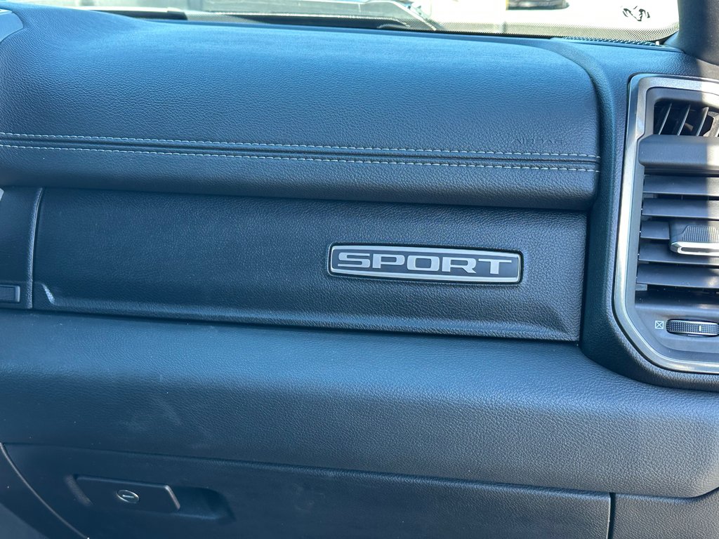 2020 Ram 1500 Sport 4X4 V8 CUIR NAVI SEULEMENT 068906 KM in St-Jean-Sur-Richelieu, Quebec - 17 - w1024h768px