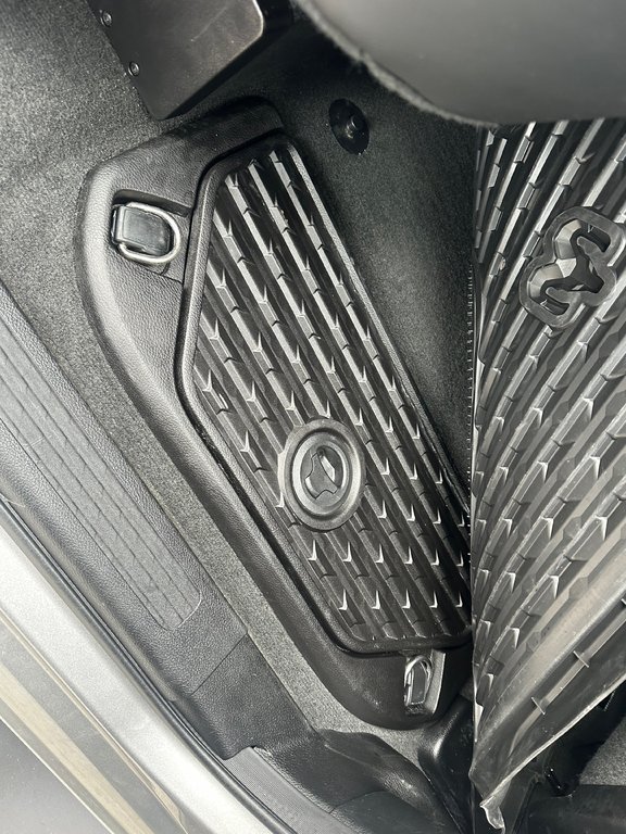 Ram 1500 Sport CUIR NAVIGATION HEMI 5.7 2022 à St-Jean-Sur-Richelieu, Québec - 17 - w1024h768px