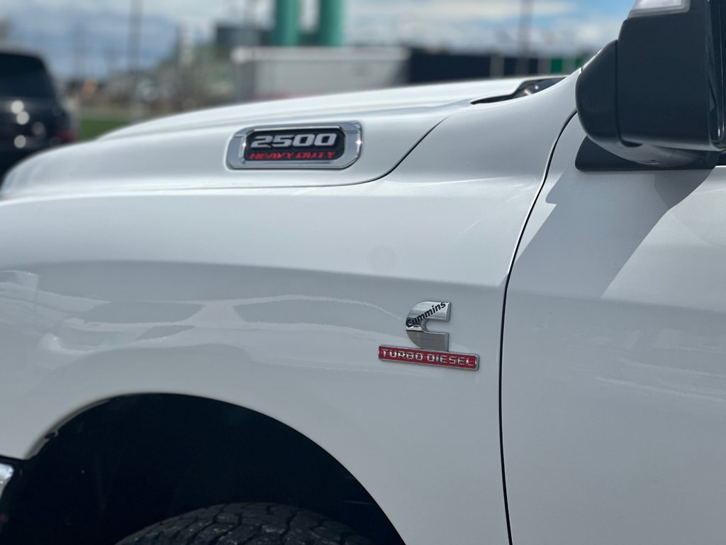 Ram 2500 Big Horn BOITE 8 PIEDS SEULEMENT 088357 KM 2019 à St-Jean-Sur-Richelieu, Québec - 7 - w1024h768px