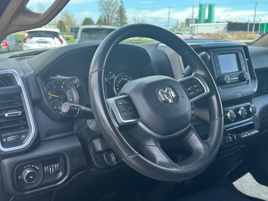 Ram 2500 Big Horn BOITE 8 PIEDS SEULEMENT 088357 KM 2019 à St-Jean-Sur-Richelieu, Québec - 16 - w1024h768px