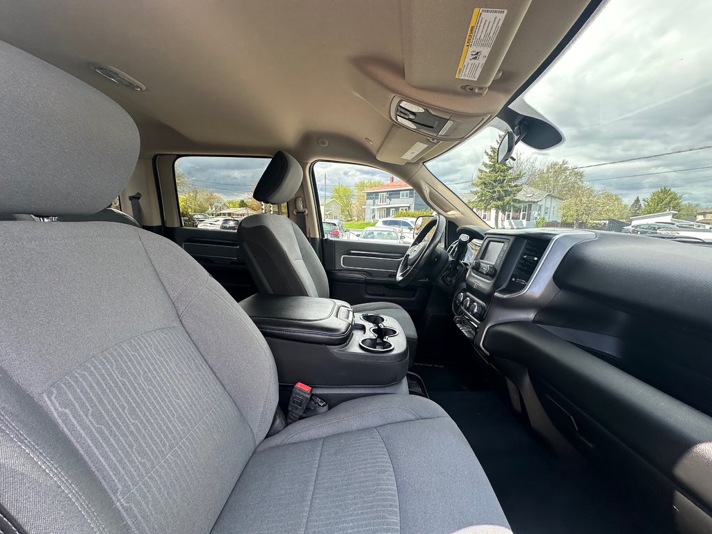 Ram 2500 Big Horn BOITE 8 PIEDS SEULEMENT 088357 KM 2019 à St-Jean-Sur-Richelieu, Québec - 13 - w1024h768px