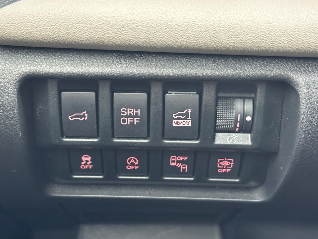 Subaru Forester Limited CUIR TOIT OUVRANT CRUISE ADAPTATIF 2023 à St-Jean-Sur-Richelieu, Québec - 22 - w1024h768px