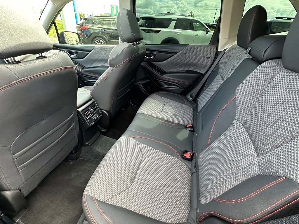 Subaru Forester Sport AWD CUIR TOIT PANORAMIQUE 2023 à St-Jean-Sur-Richelieu, Québec - 12 - w1024h768px