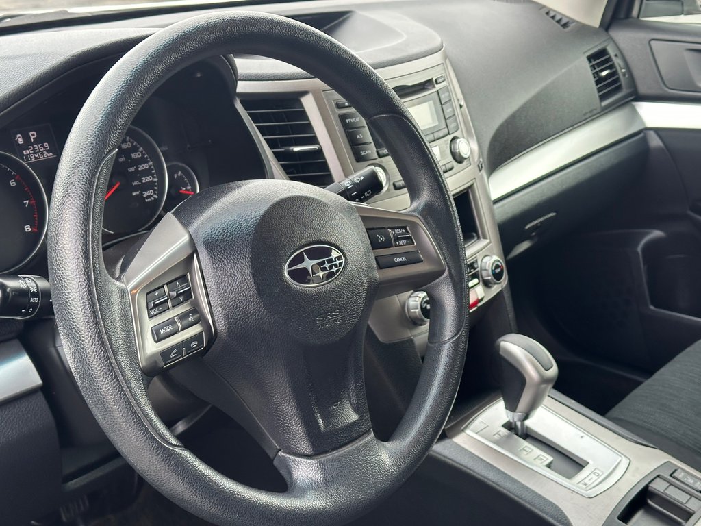 2014 Subaru Outback 2.5i Premium SIEGES CHAUFFANTS in St-Jean-Sur-Richelieu, Quebec - 13 - w1024h768px