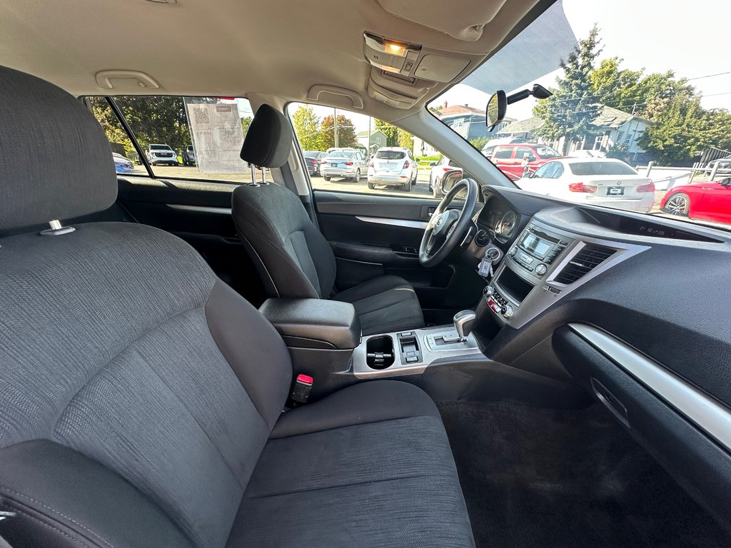 Subaru Outback 2.5i Premium SIEGES CHAUFFANTS 2014 à St-Jean-Sur-Richelieu, Québec - 12 - w1024h768px