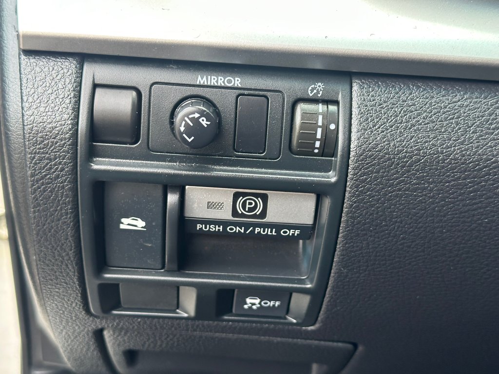 2014 Subaru Outback 2.5i Premium SIEGES CHAUFFANTS in St-Jean-Sur-Richelieu, Quebec - 23 - w1024h768px
