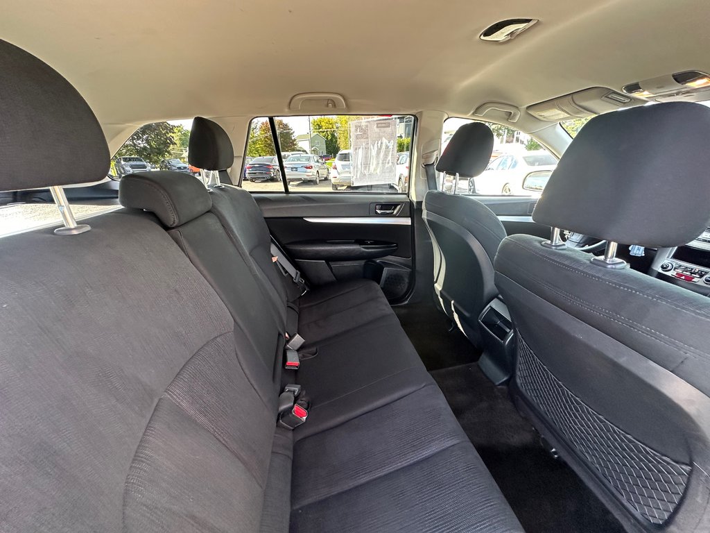 Subaru Outback 2.5i Premium SIEGES CHAUFFANTS 2014 à St-Jean-Sur-Richelieu, Québec - 15 - w1024h768px