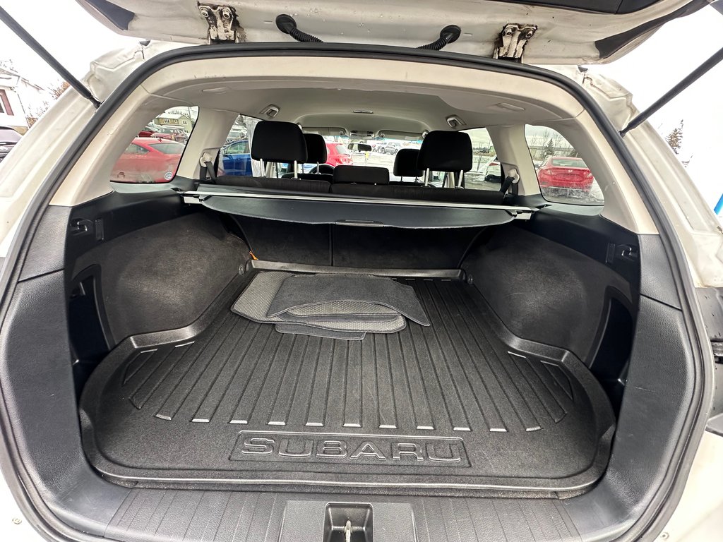 2014 Subaru Outback 2.5i Premium SIEGES CHAUFFANTS in St-Jean-Sur-Richelieu, Quebec - 12 - w1024h768px
