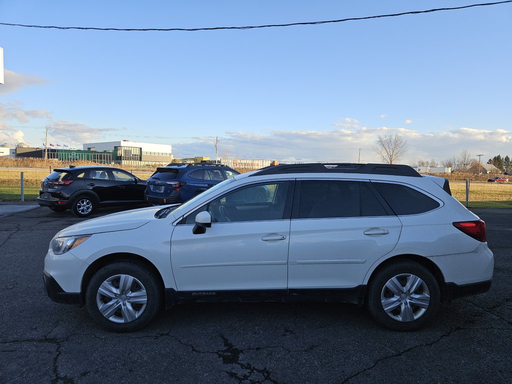 2016  Outback 2.5i AWD SIEGES CHAUFFANTS in St-Jean-Sur-Richelieu, Quebec - 4 - w1024h768px