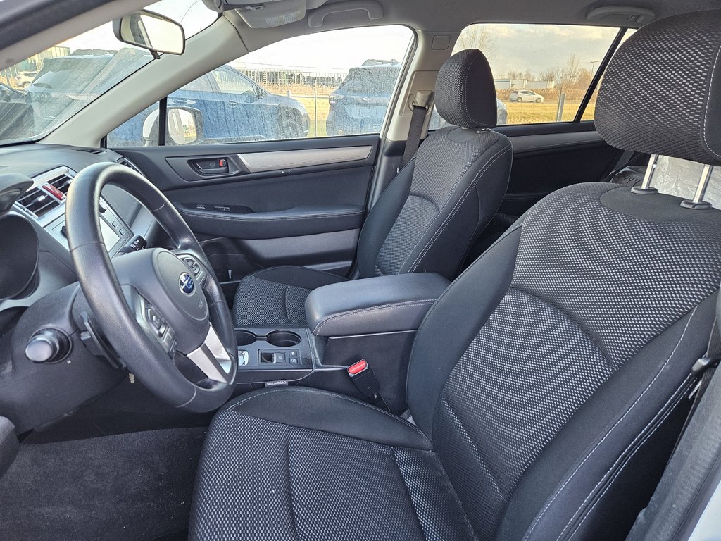 2016  Outback 2.5i AWD SIEGES CHAUFFANTS in St-Jean-Sur-Richelieu, Quebec - 6 - w1024h768px