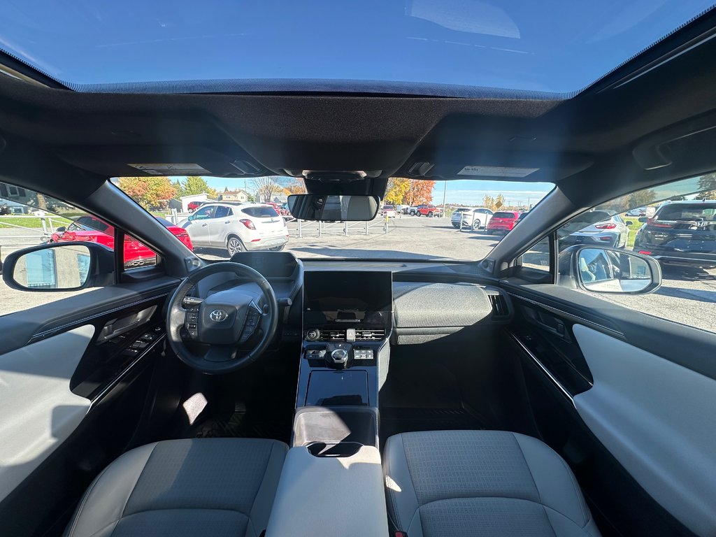 2023 Toyota BZ4X XLE CUIR TOIT PANO NAVIGATION AWD in St-Jean-Sur-Richelieu, Quebec - 15 - w1024h768px
