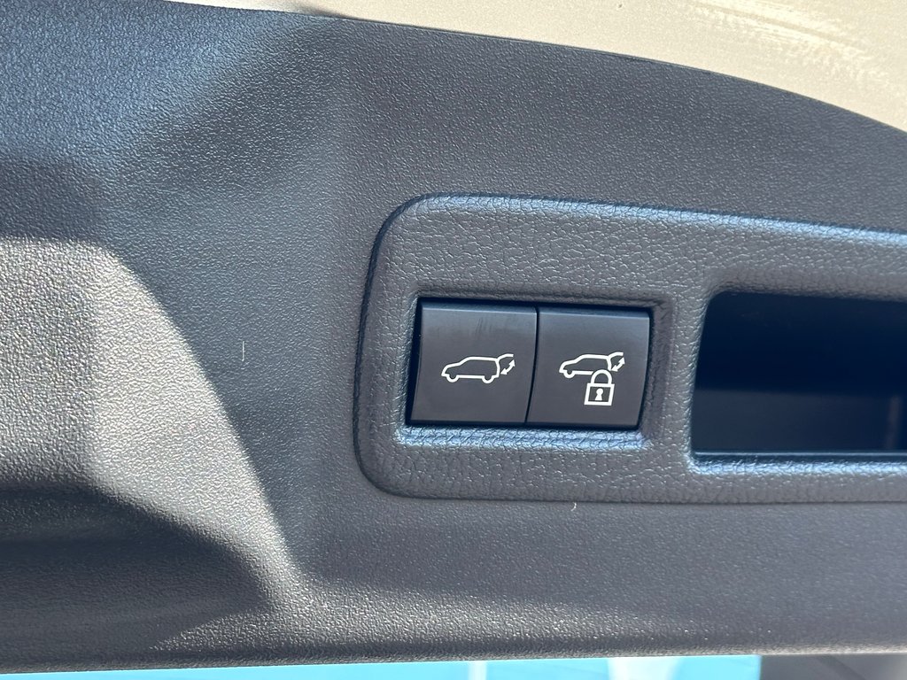 2023 Toyota BZ4X XLE CUIR TOIT PANO NAVIGATION AWD in St-Jean-Sur-Richelieu, Quebec - 28 - w1024h768px