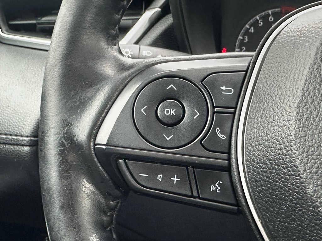 2022 Toyota Corolla Cross LE TOIT OUVRANT CRUISE ADAPTATIF in St-Jean-Sur-Richelieu, Quebec - 24 - w1024h768px