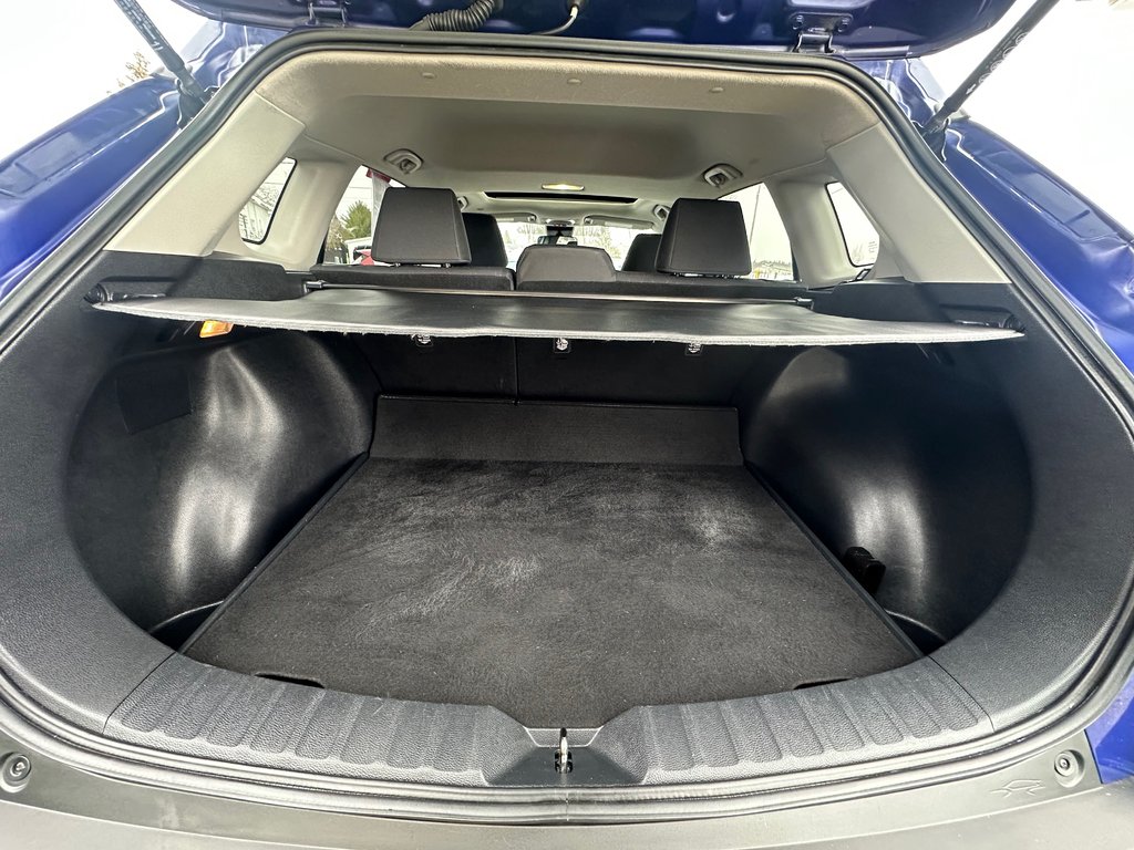 2022 Toyota Corolla Cross LE TOIT OUVRANT CRUISE ADAPTATIF in St-Jean-Sur-Richelieu, Quebec - 26 - w1024h768px