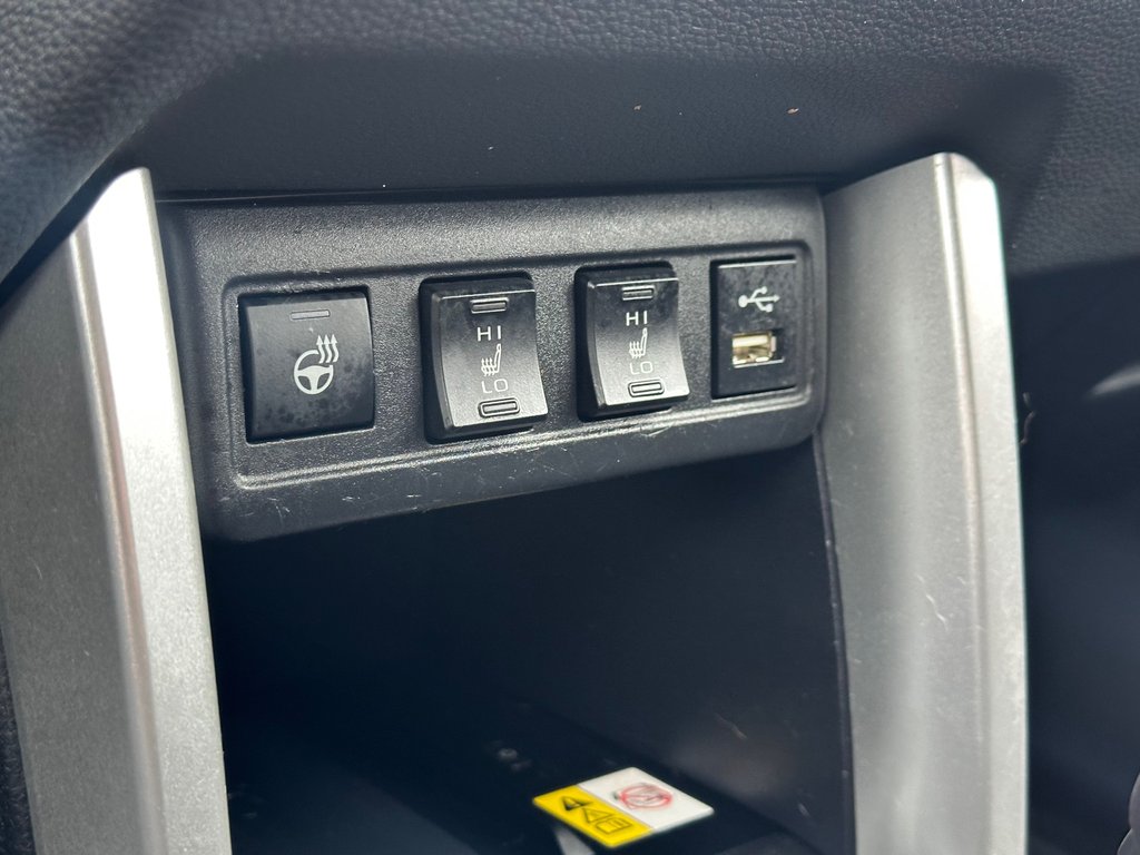 2022 Toyota Corolla Cross LE TOIT OUVRANT CRUISE ADAPTATIF in St-Jean-Sur-Richelieu, Quebec - 22 - w1024h768px