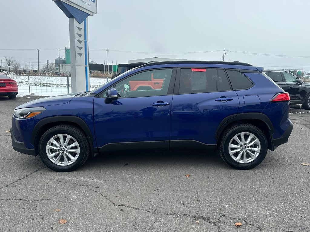 2022 Toyota Corolla Cross LE TOIT OUVRANT CRUISE ADAPTATIF in St-Jean-Sur-Richelieu, Quebec - 6 - w1024h768px