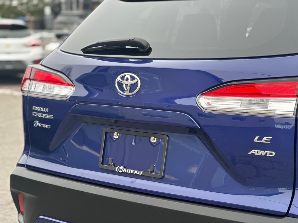 2022 Toyota Corolla Cross LE TOIT OUVRANT CRUISE ADAPTATIF in St-Jean-Sur-Richelieu, Quebec - 10 - w1024h768px
