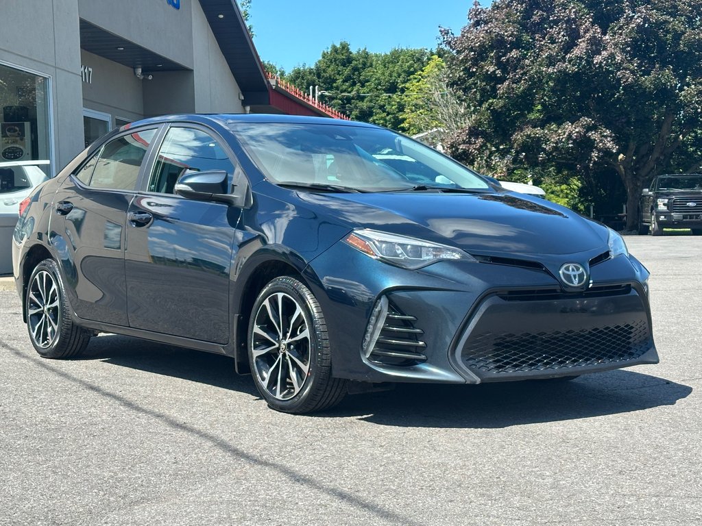 2017 Toyota Corolla XSE CUIR NAVIGATION TOIT OUVRANT in St-Jean-Sur-Richelieu, Quebec - 1 - w1024h768px
