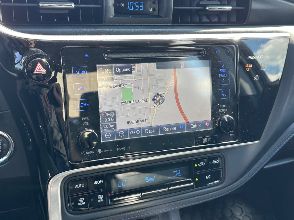 2017 Toyota Corolla XSE CUIR NAVIGATION TOIT OUVRANT in St-Jean-Sur-Richelieu, Quebec - 22 - w1024h768px