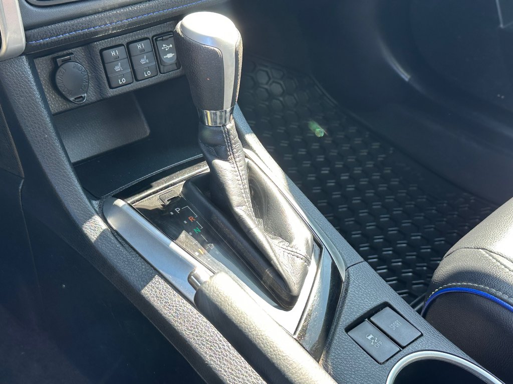 2017 Toyota Corolla XSE CUIR NAVIGATION TOIT OUVRANT in St-Jean-Sur-Richelieu, Quebec - 19 - w1024h768px