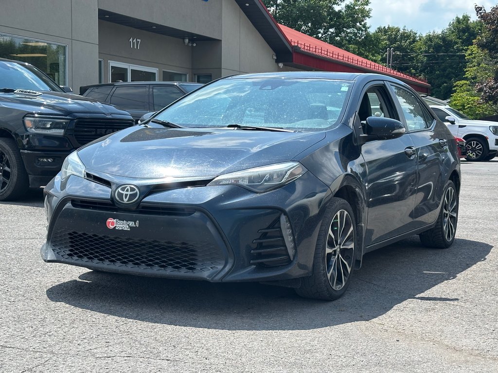 2017 Toyota Corolla XSE CUIR NAVIGATION TOIT OUVRANT in St-Jean-Sur-Richelieu, Quebec - 4 - w1024h768px