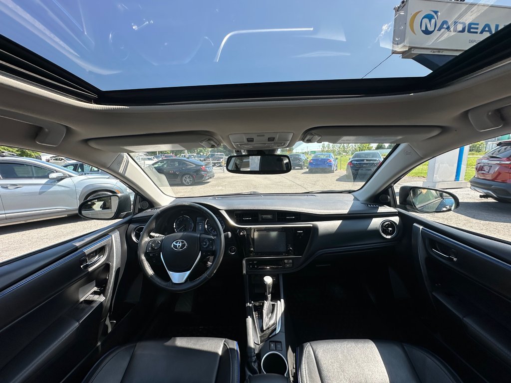 2017 Toyota Corolla XSE CUIR NAVIGATION TOIT OUVRANT in St-Jean-Sur-Richelieu, Quebec - 14 - w1024h768px