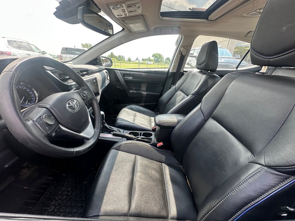 2017 Toyota Corolla XSE CUIR NAVIGATION TOIT OUVRANT in St-Jean-Sur-Richelieu, Quebec - 6 - w1024h768px