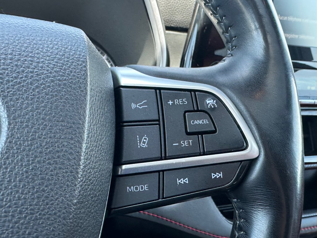 Toyota Highlander XSE AWD 7 PASSAGERS CUIR 2022 à St-Jean-Sur-Richelieu, Québec - 23 - w1024h768px