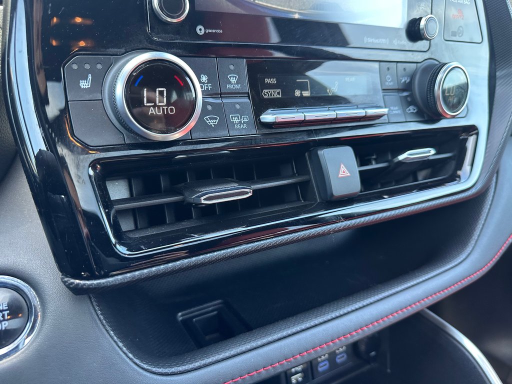 Toyota Highlander XSE AWD 7 PASSAGERS CUIR 2022 à St-Jean-Sur-Richelieu, Québec - 20 - w1024h768px