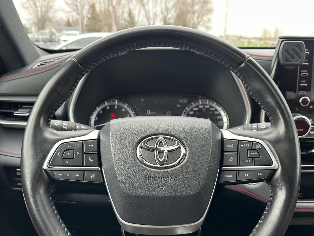 Toyota Highlander XSE AWD 7 PASSAGERS CUIR 2022 à St-Jean-Sur-Richelieu, Québec - 16 - w1024h768px