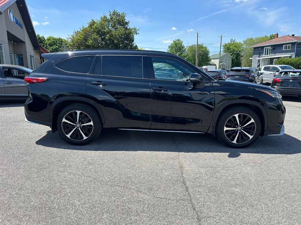 Toyota Highlander XSE AWD 7 PASSAGERS CUIR 2022 à St-Jean-Sur-Richelieu, Québec - 11 - w1024h768px