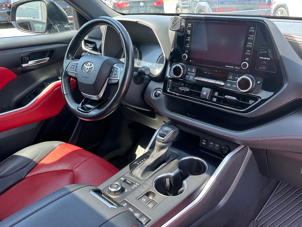 Toyota Highlander XSE AWD 7 PASSAGERS CUIR 2022 à St-Jean-Sur-Richelieu, Québec - 3 - w1024h768px