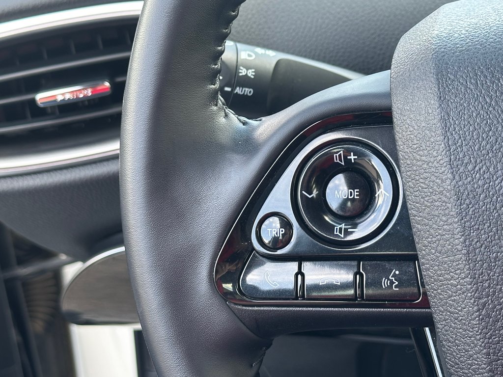 2022 Toyota PRIUS PRIME SEULEMENT 056963 KM in St-Jean-Sur-Richelieu, Quebec - 20 - w1024h768px