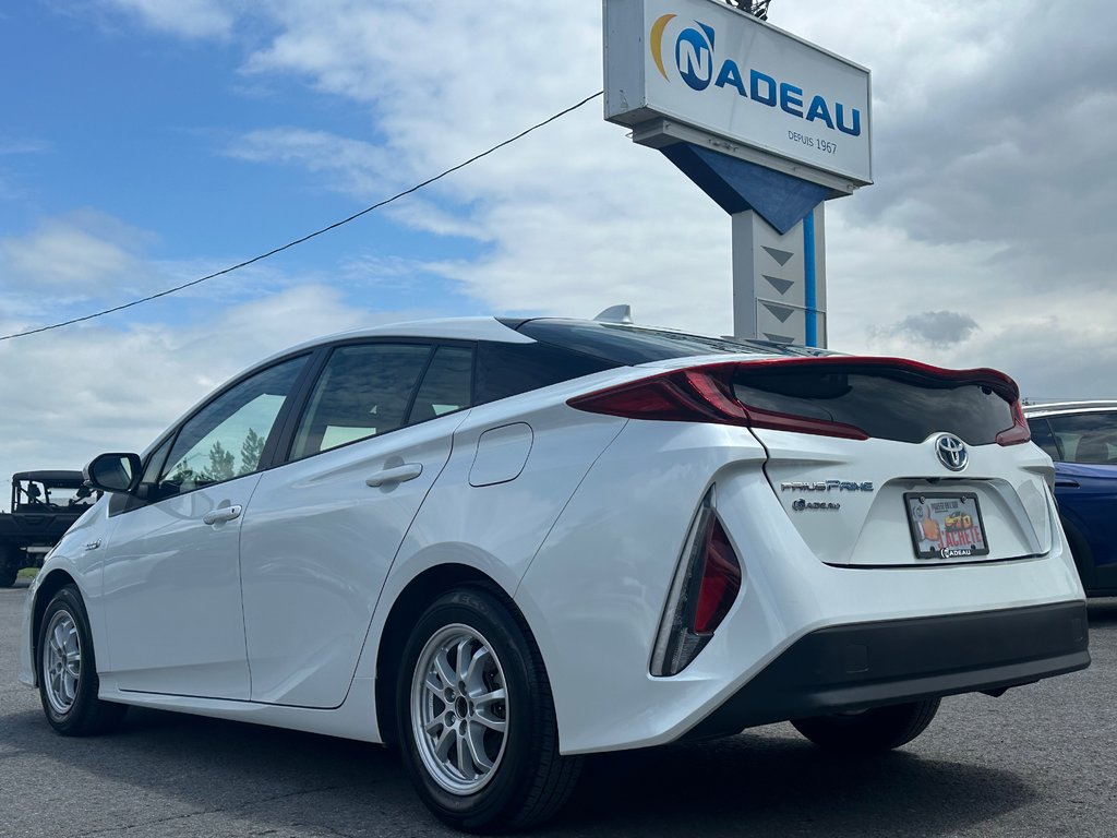 2022 Toyota PRIUS PRIME SEULEMENT 056963 KM in St-Jean-Sur-Richelieu, Quebec - 4 - w1024h768px