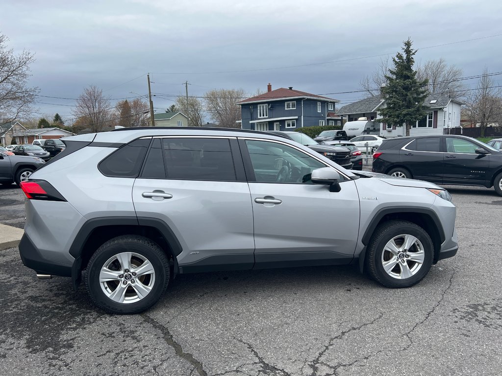 2019  RAV4 Hybrid LE AWD CRUISE ADAPT ANGLES MORTS in St-Jean-Sur-Richelieu, Quebec - 9 - w1024h768px