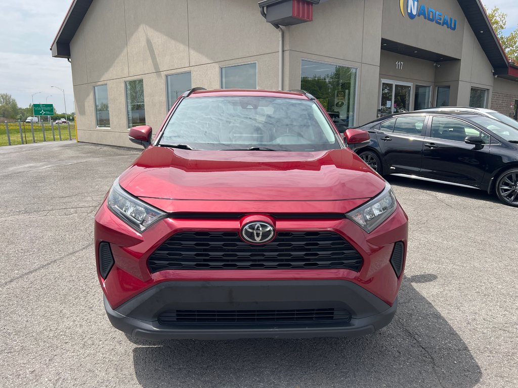 2019  RAV4 LE AWD CRUISE ADAPT ANGLES MORTS in St-Jean-Sur-Richelieu, Quebec - 4 - w1024h768px