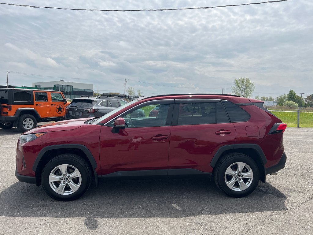 2019  RAV4 LE AWD CRUISE ADAPT ANGLES MORTS in St-Jean-Sur-Richelieu, Quebec - 3 - w1024h768px